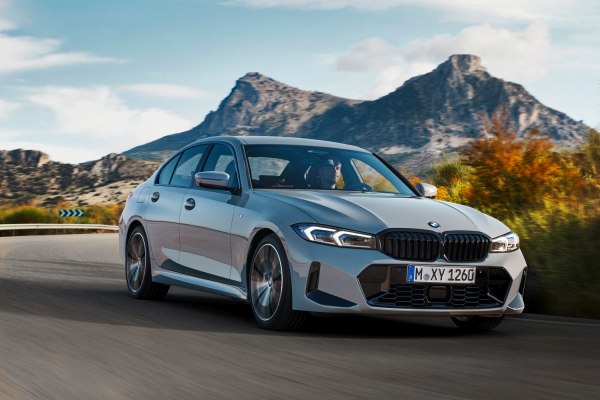 2022 BMW 3-sarja Sedan (G20 LCI, facelift 2022) - Kuva 1