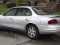 1998 Oldsmobile Intrigue - Photo 2