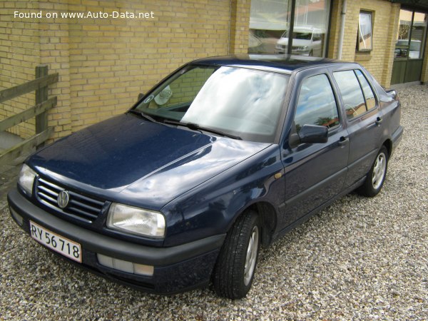 1992 Volkswagen Vento (1HX0) - Fotografia 1