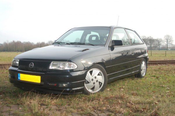 1992 Opel Astra F - Fotografia 1