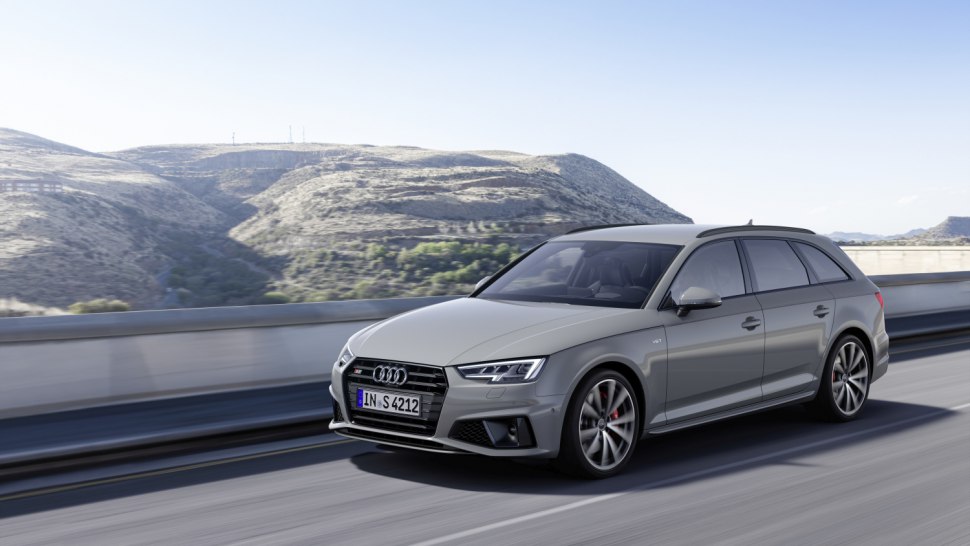Audi S4 Avant TDI 2019 преден страничен изглед