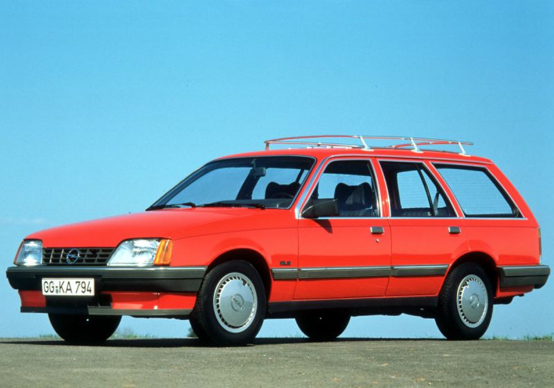 1982 Opel Rekord E Caravan (facelift 1982) - Fotografia 1