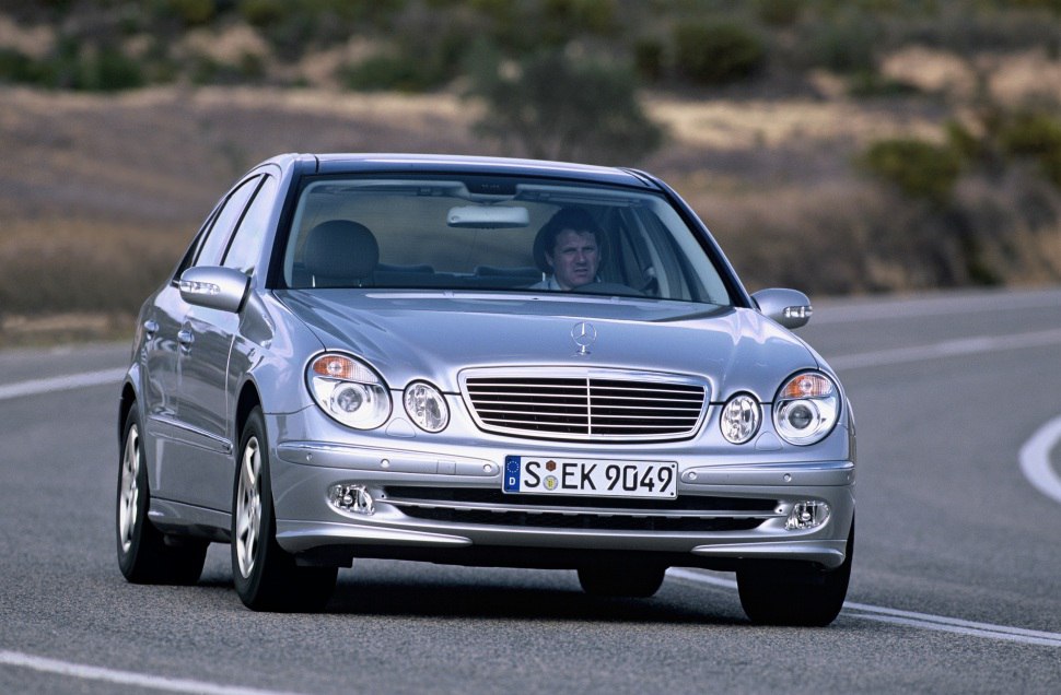 2002 Mercedes-Benz E-класа (W211) - Снимка 1