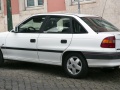 Opel Astra F Classic - Fotografia 3