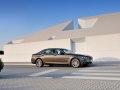 2012 BMW Серия 7 Дълга база (F02 LCI, facelift 2012) - Снимка 3