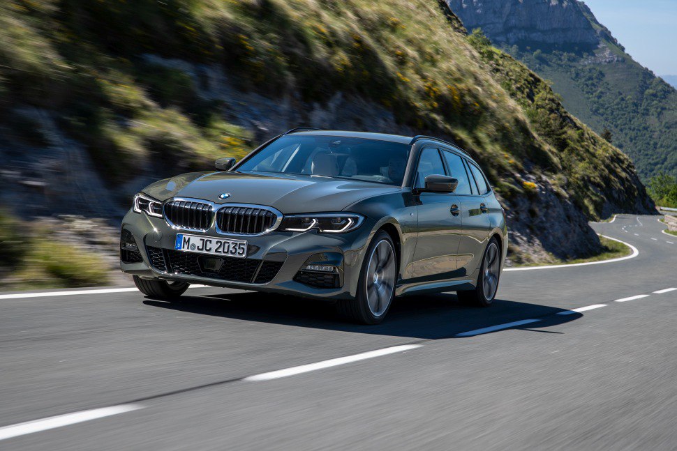 2019 BMW 3-sarja Touring (G21) - Kuva 1