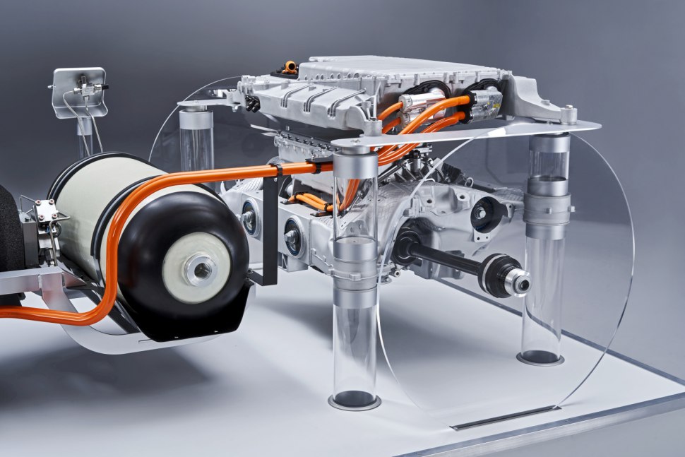 BMW разработва водорен автомобил - i Hydrogen NEXT