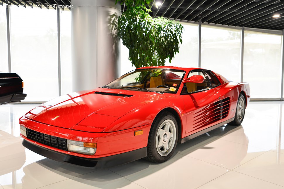 1985 Ferrari Testarossa - Fotoğraf 1