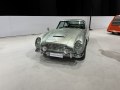 1961 Aston Martin DB4 (Series 3) - Bilde 7