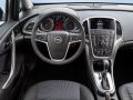 Opel Astra J Sedan - Photo 9