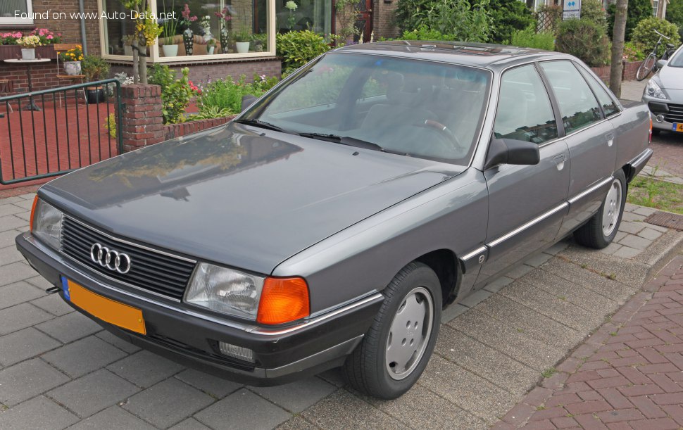 1988 Audi 100 (C3, Typ 44,44Q, facelift 1988) - Fotografia 1