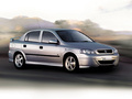 1998 Holden Astra - Tekniska data, Bränsleförbrukning, Mått