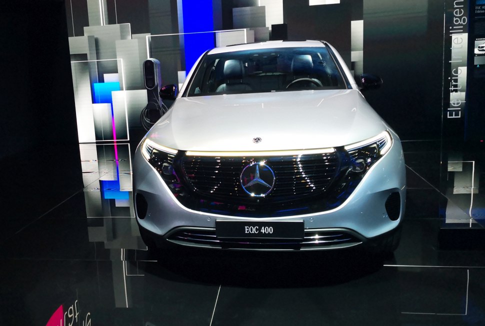 Mercedes-Benz EQC Concept EV