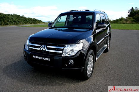 Mitsubishi Pajero IV - Fiche technique, Consommation de carburant, Dimensions