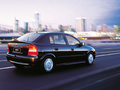 1998 Holden Astra Hatchback - Dane techniczne, Zużycie paliwa, Wymiary