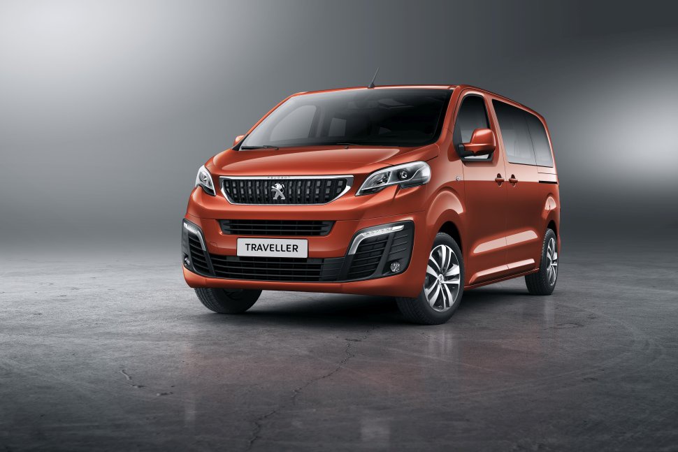 2016 Peugeot Traveller Compact - Kuva 1