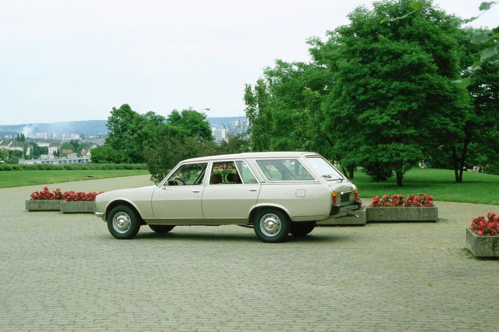 1971 Peugeot 504 Break - Fotografie 1