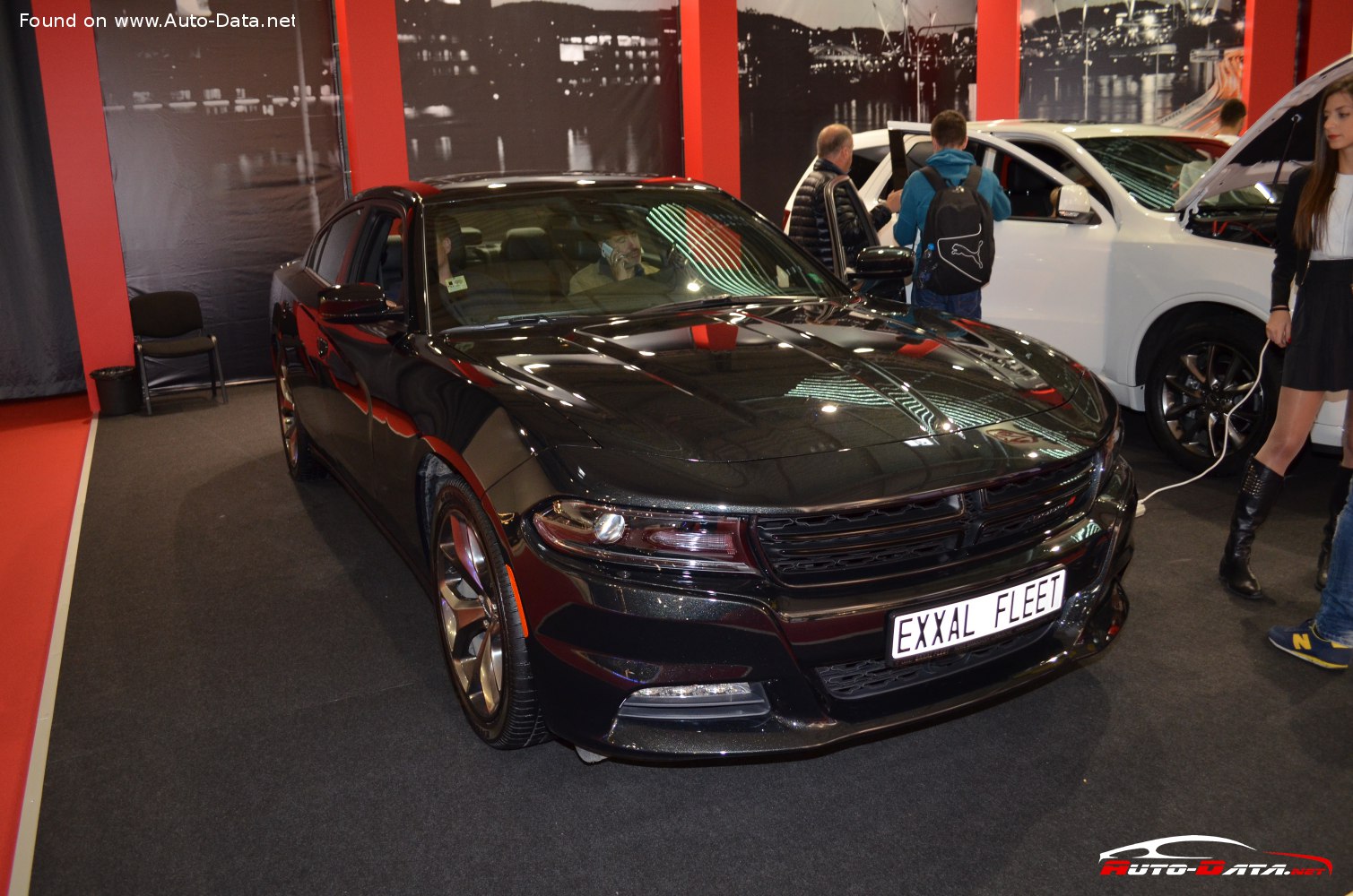 2015 Dodge Charger VII (LD; facelift 2015) SRT 392  HEMI V8 (485 CV)  Automatic | Ficha técnica y consumo , Medidas