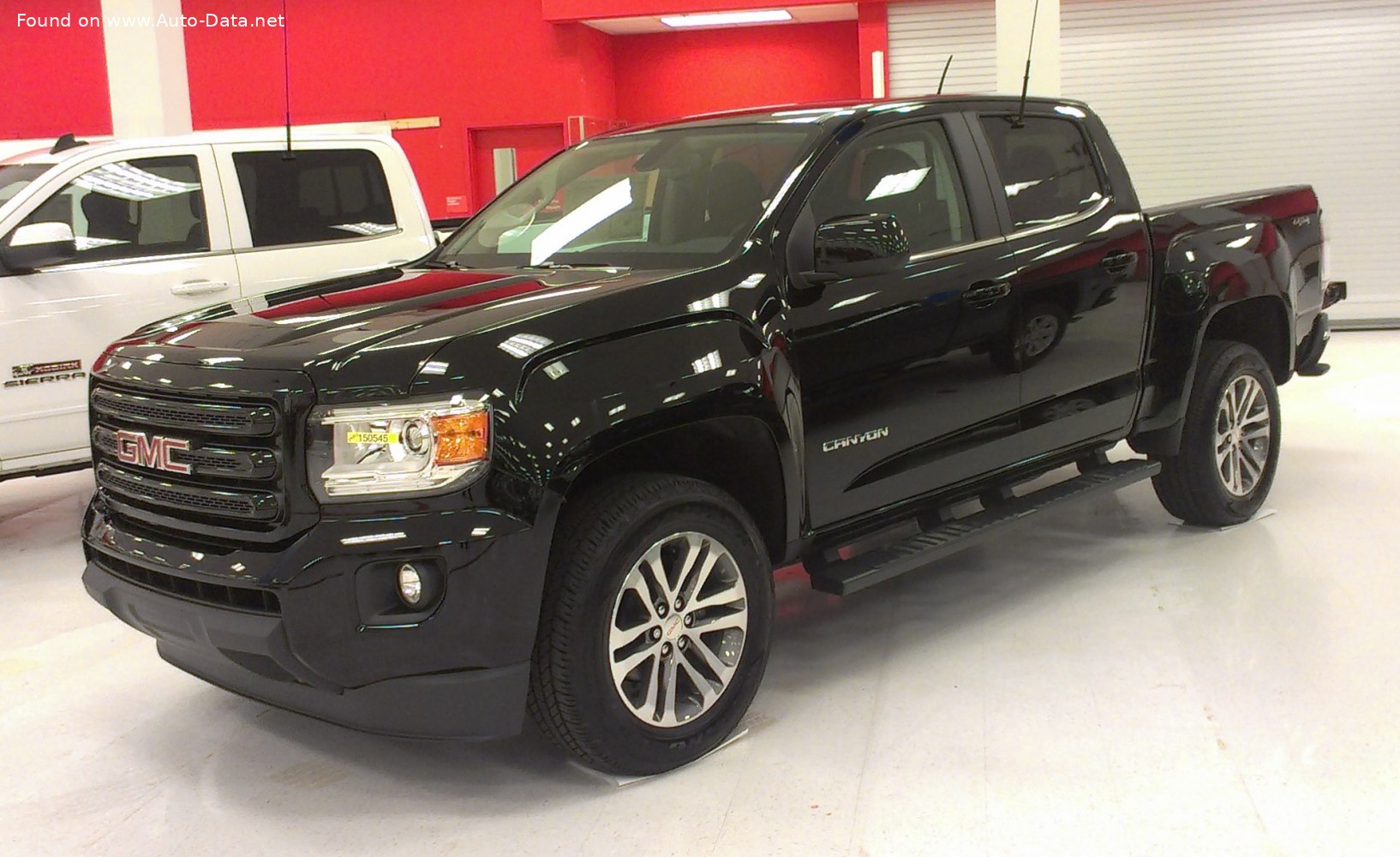 GMC Canyon 2 Crew cab 2018 2.8 Duramax TD (186 Hp) 4WD Automatic GMC Canyon 2 Crew cab 2018 2.8 Duramax TD (186 Hp) 4WD Automatic