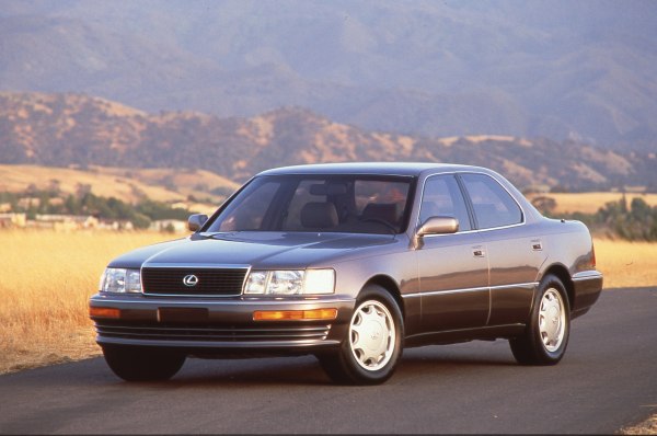 1993 Lexus LS I (facelift 1993) - Фото 1