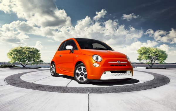 2013 Fiat 500e (312) - Fotografie 1