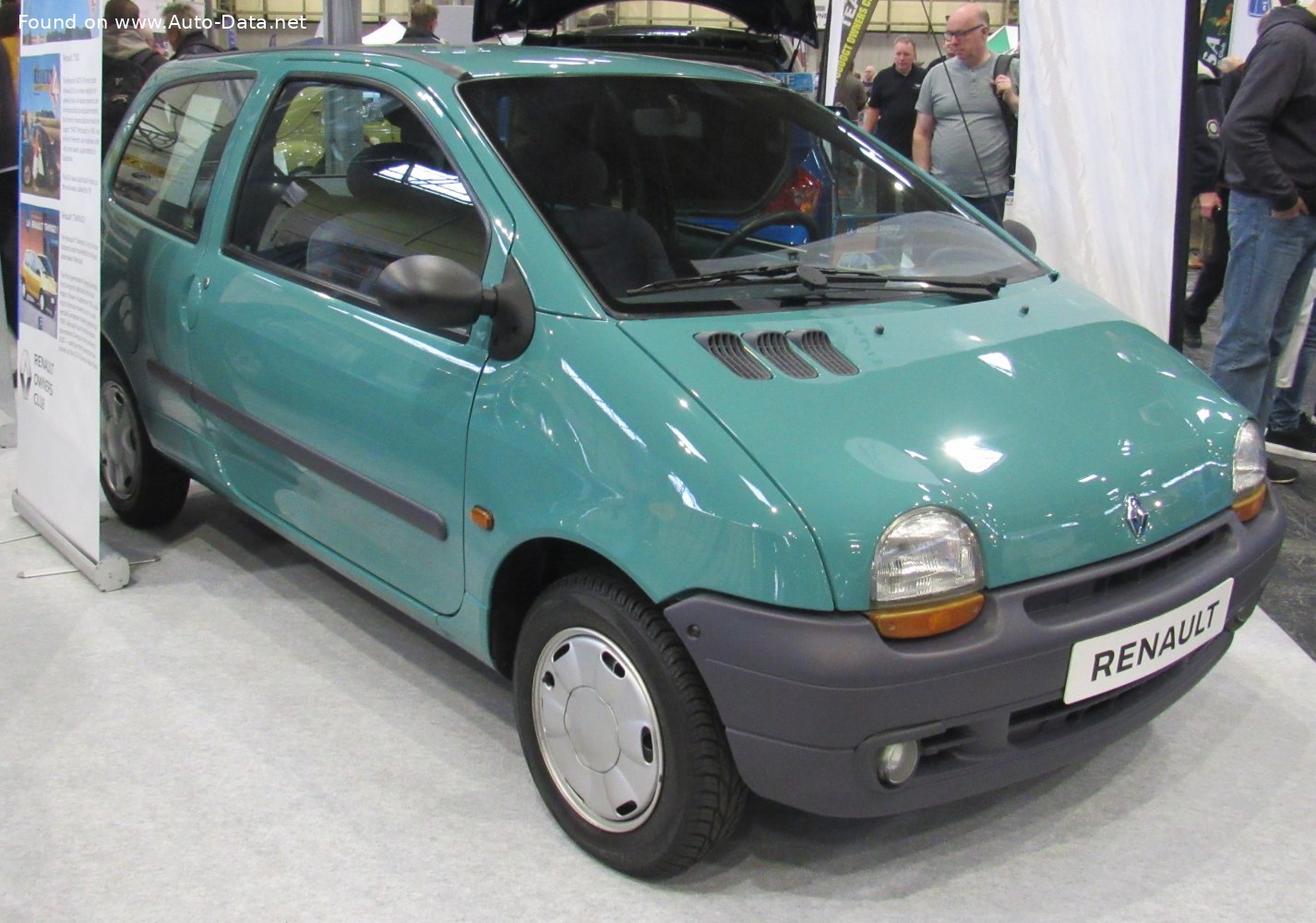 Renault Twingo. Le 1 118ème exemplaire, immatriculé en mars 1993