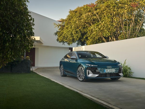 2025 Audi S6 Sportback e-tron - Fotografie 1