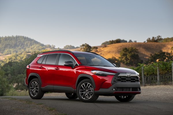 2024 Toyota Corolla Cross (facelift 2024) - Photo 1