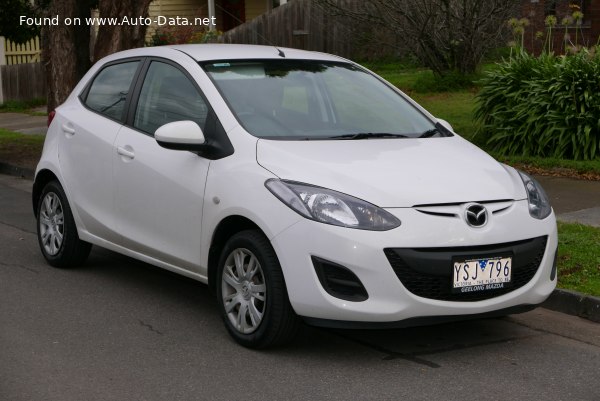 2010 Mazda 2 II (DE, facelift 2010) - Fotoğraf 1