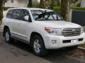 2013 Toyota Land Cruiser (J200, facelift 2013) - Tekniset tiedot, Polttoaineenkulutus, Mitat