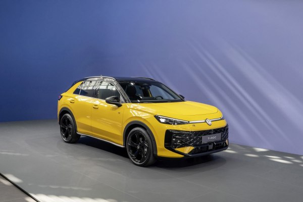 2026 Volkswagen T-Roc II - Fotoğraf 1