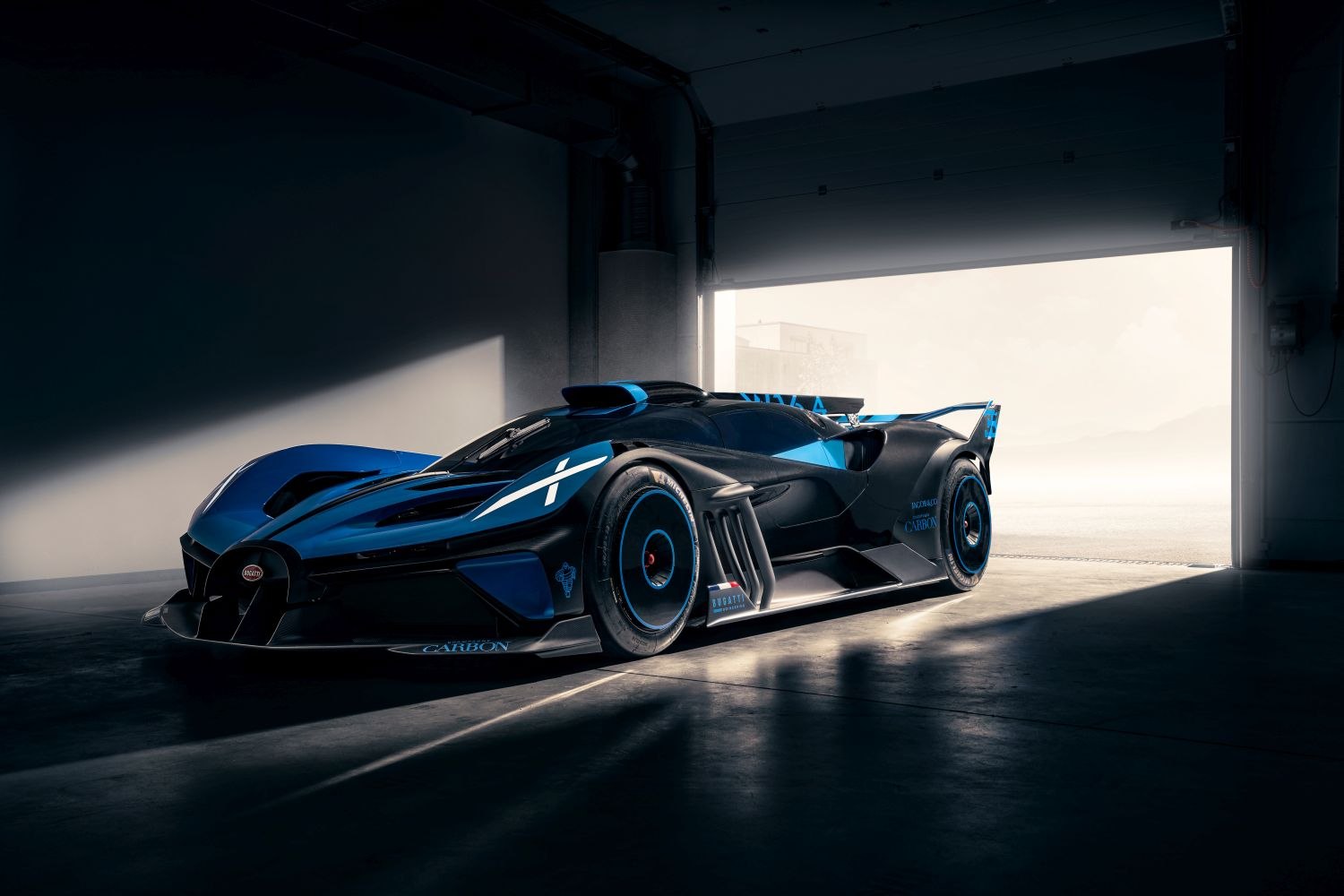 2021 Bugatti Bolide 80 W16 1850 лс AWD DSG  Технические характеристики  расход топлива  Габариты