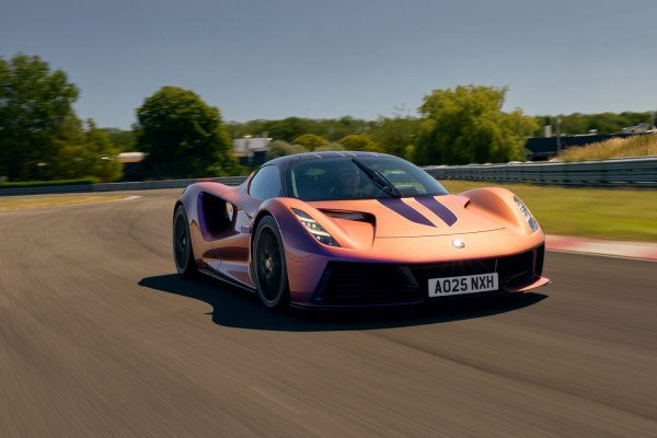 2020 Lotus Evija (Type 130) - Photo 1