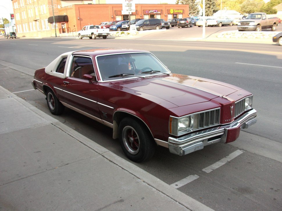 1980 Pontiac Phoenix Coupe - Снимка 1