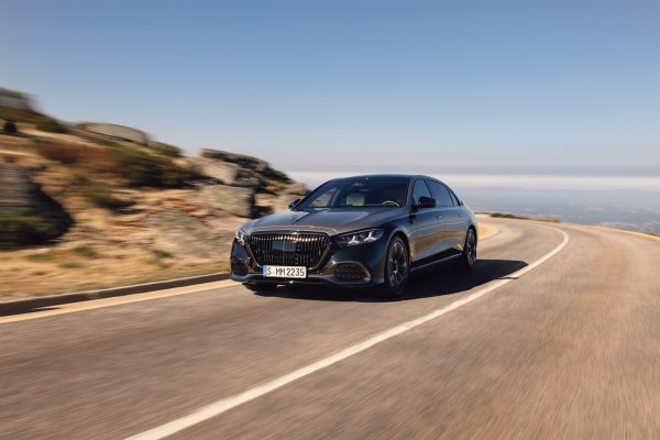 2027 Mercedes-Benz Maybach S-class (Z223, facelift 2026) - Photo 1
