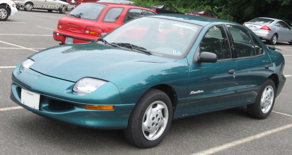 1995 Pontiac Sunfire Sedan - Снимка 1