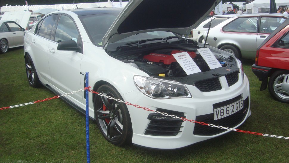 2018 Vauxhall VXR8 GTS-R - Fotografia 1