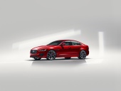 Jaguar XE 2019 - създаден, за да се откроява