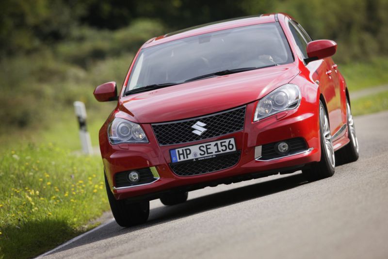 2010 Suzuki Kizashi - Fotografia 1