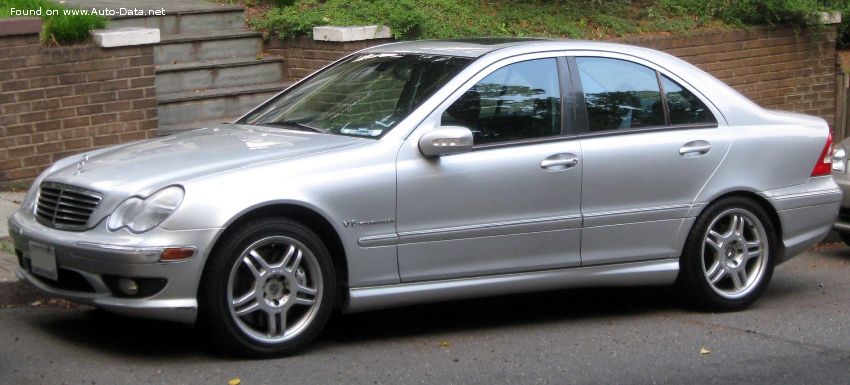 2001 Mercedes-Benz C-class (W203) AMG C 32 V6 (354 Hp) Automatic