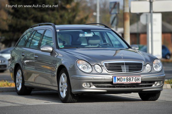 2003 Mercedes-Benz Klasa E T-modell (S211) - Fotografia 1