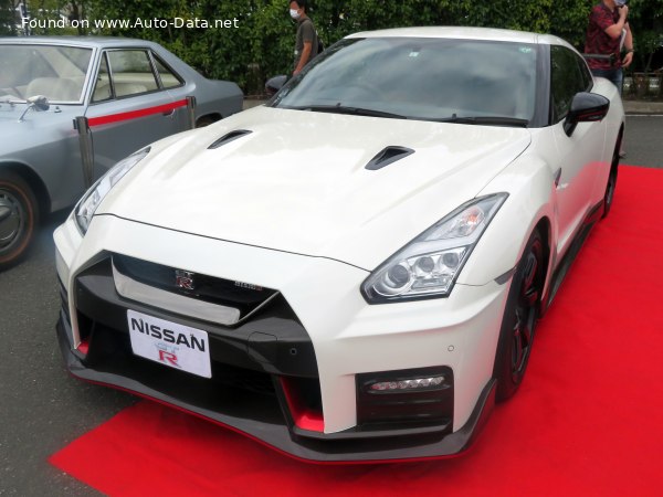 2017 Nissan GT-R (R35, facelift 2016) - Fotografie 1