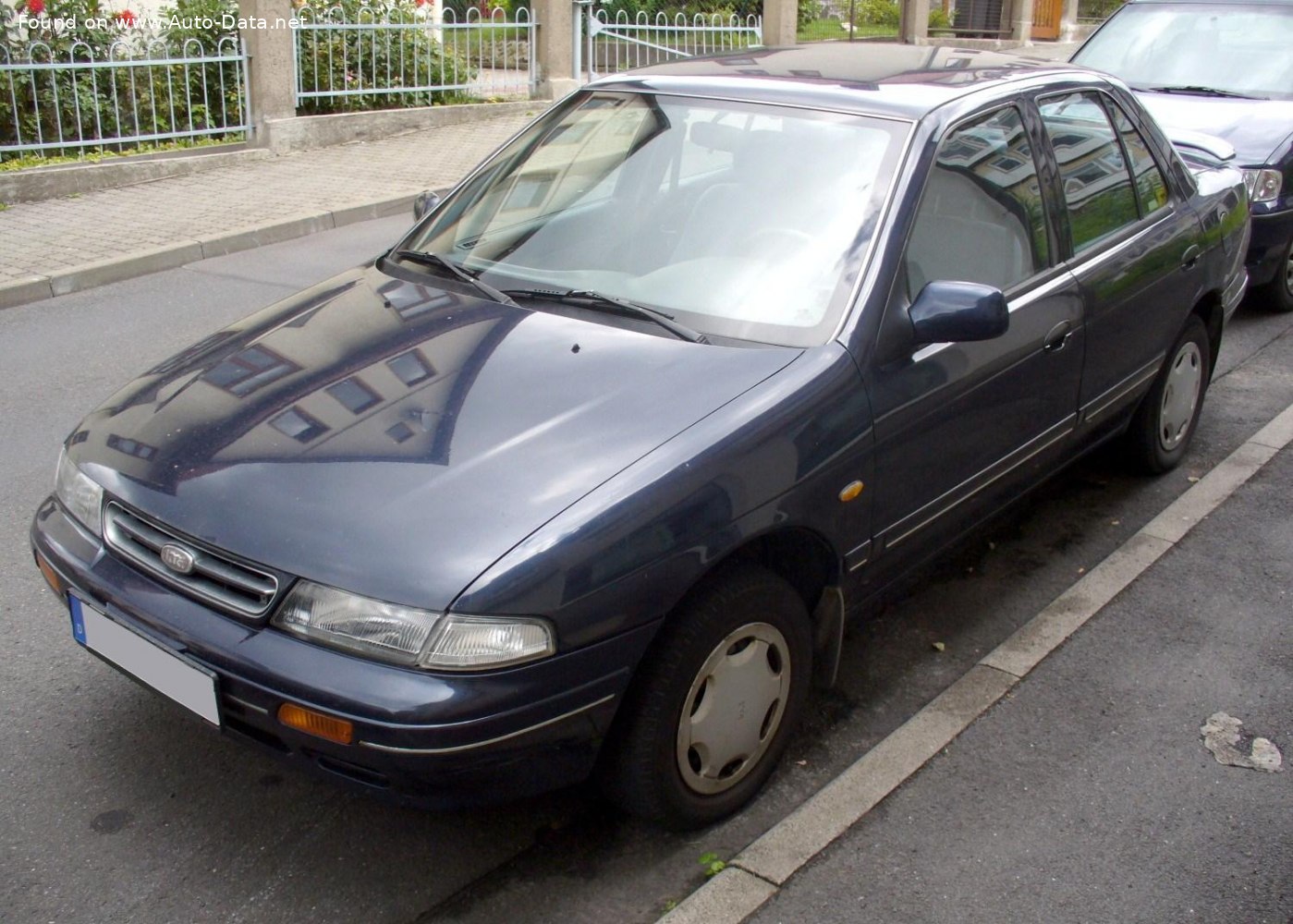 1995-kia-sephia-fa-1-6i-80-cv-ficha-t-cnica-y-consumo-medidas