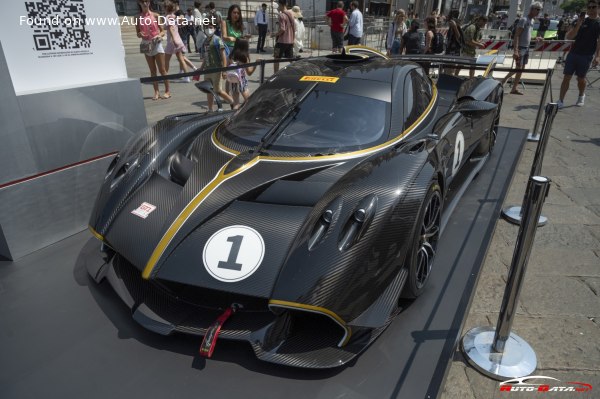 2022 Pagani Huayra R - Fotoğraf 1