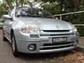 Renault Clio II (Phase I) 3-door - Photo 3