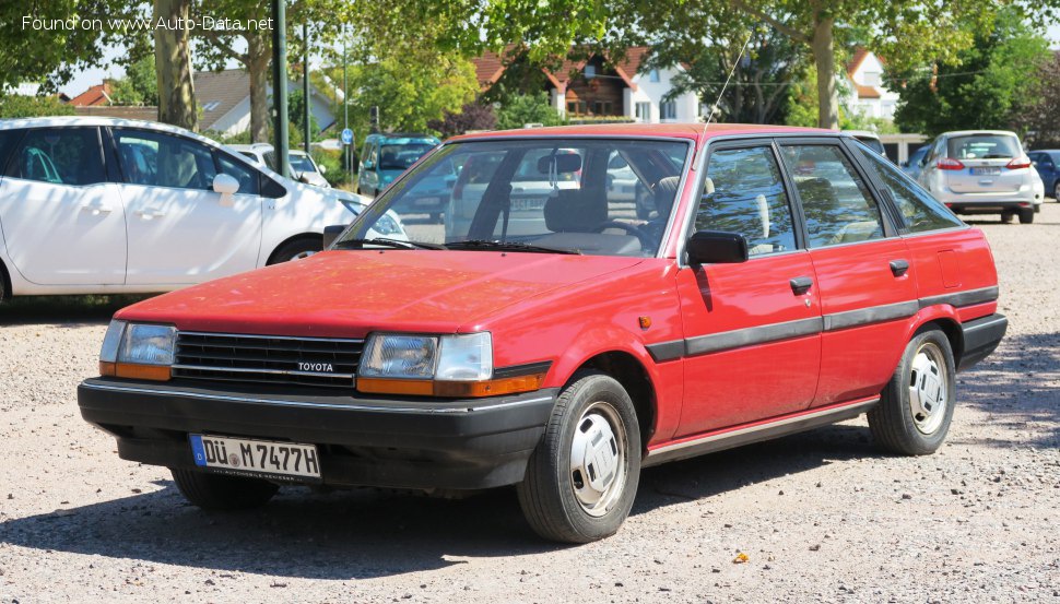 1984 Toyota Carina Hatch (T15) - Kuva 1