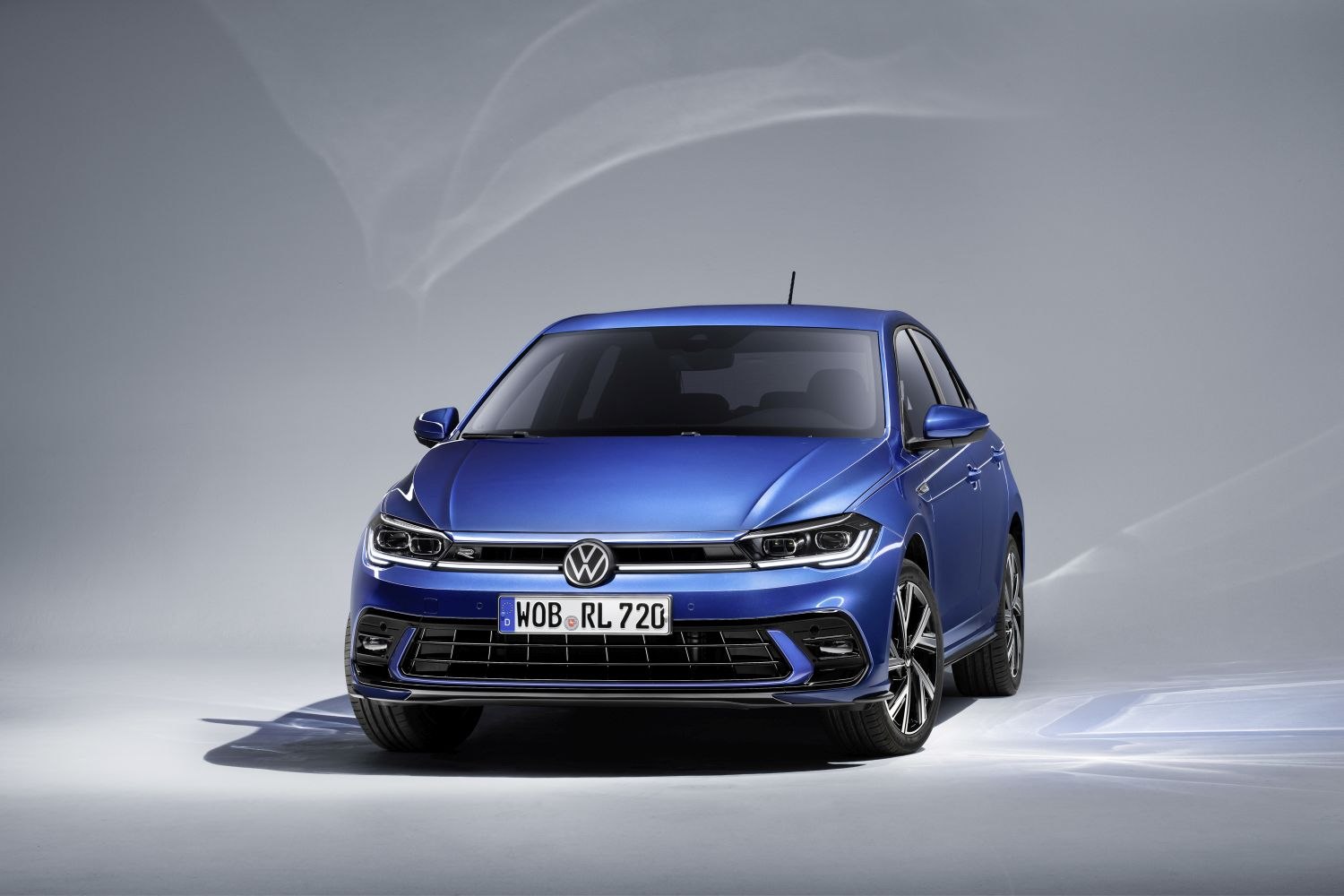 Foto (Bild): VW Polo VI Facelift 2021 - Mittelkonsole mit Navi ()