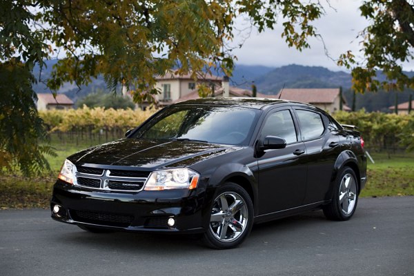 2011 Dodge Avenger Sedan (facelift 2010) - Fotografie 1