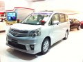 Toyota Noah II (R70, facelift 2010) - Fotografie 3