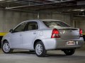 2010 Toyota Etios - Снимка 2